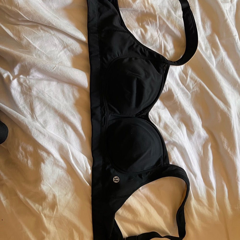 Lululemon sports bra with pads